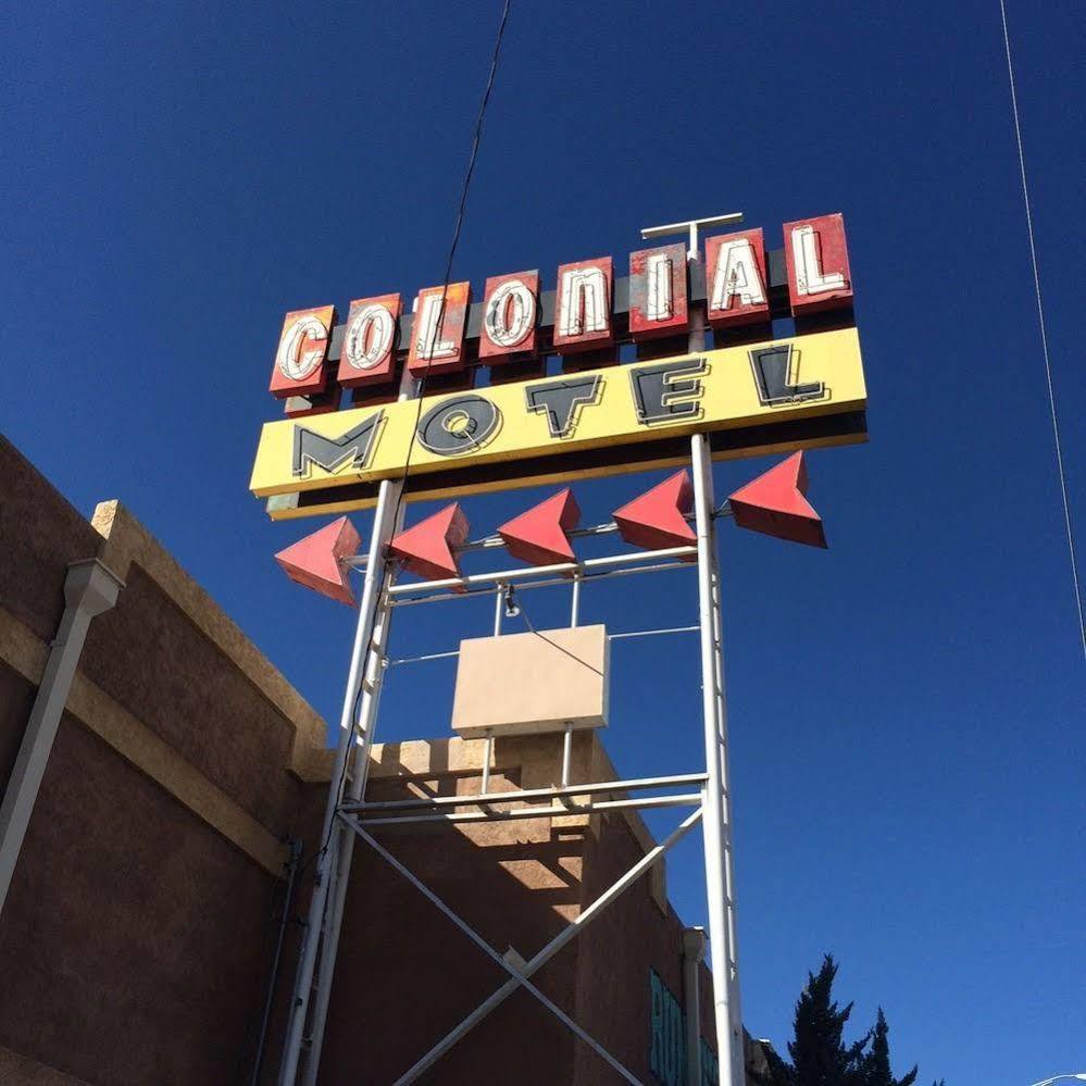 Colonial Motel 갤럽 외부 사진